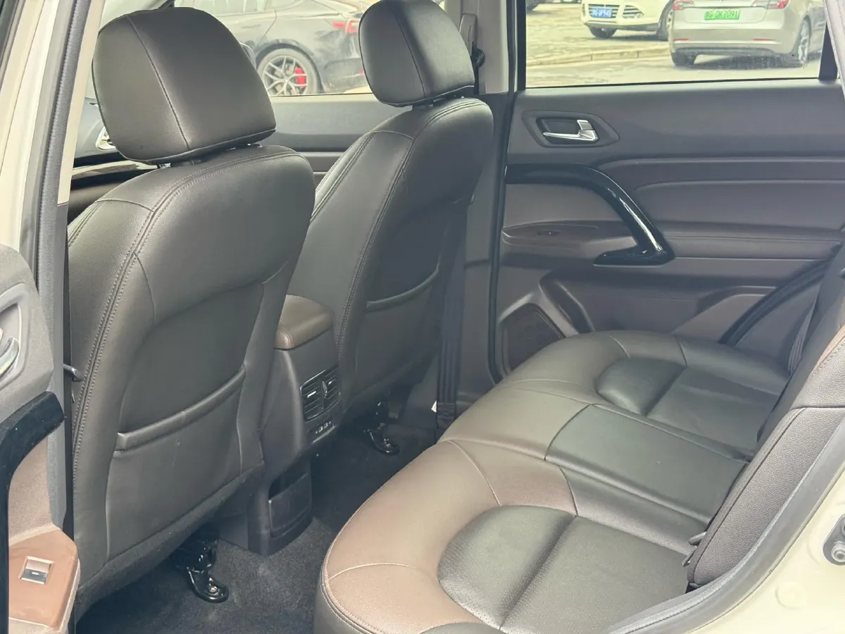 2017 GAC Trumpchi GS4 1.5T 152HP L4 5MT,autocango,china used car exporter,china ev exporter,chinese used car exporter,chinese used ev exporter