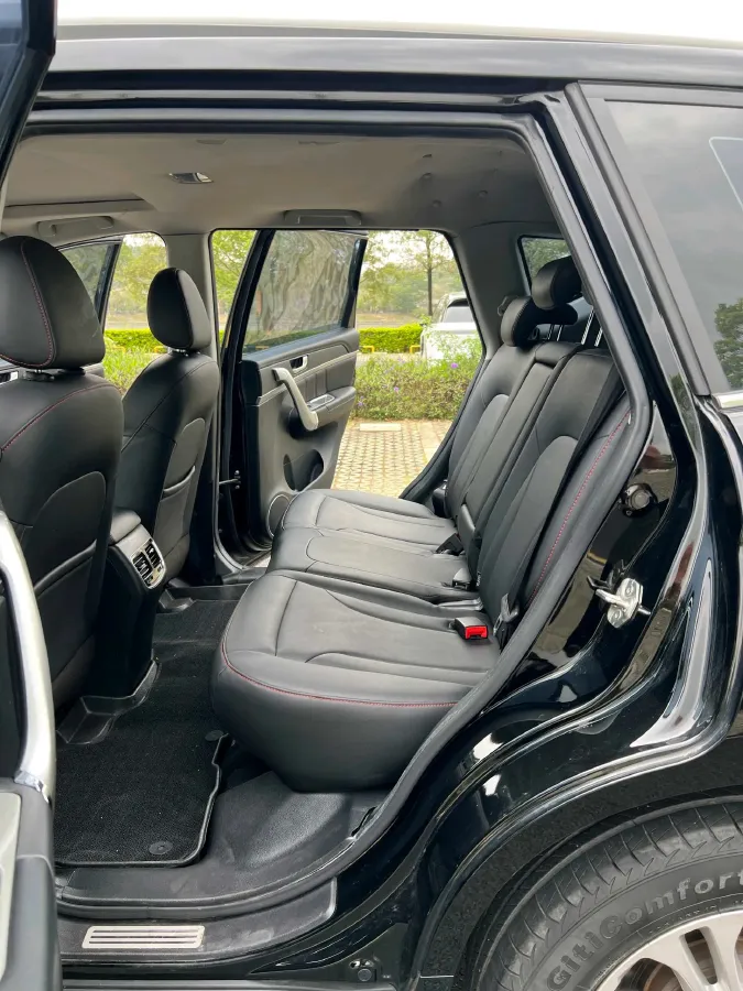 2018 Haval M6 1.5T 150HP L4 6MT,autocango,china used car exporter,china ev exporter,chinese used car exporter,chinese used ev exporter