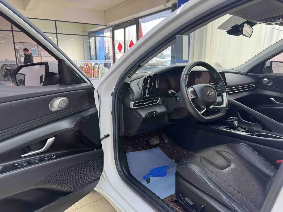 2021 Hyundai Elantra 1.5L 115HP L4 CVT,autocango,china used car exporter,china ev exporter,chinese used car exporter,chinese used ev exporter