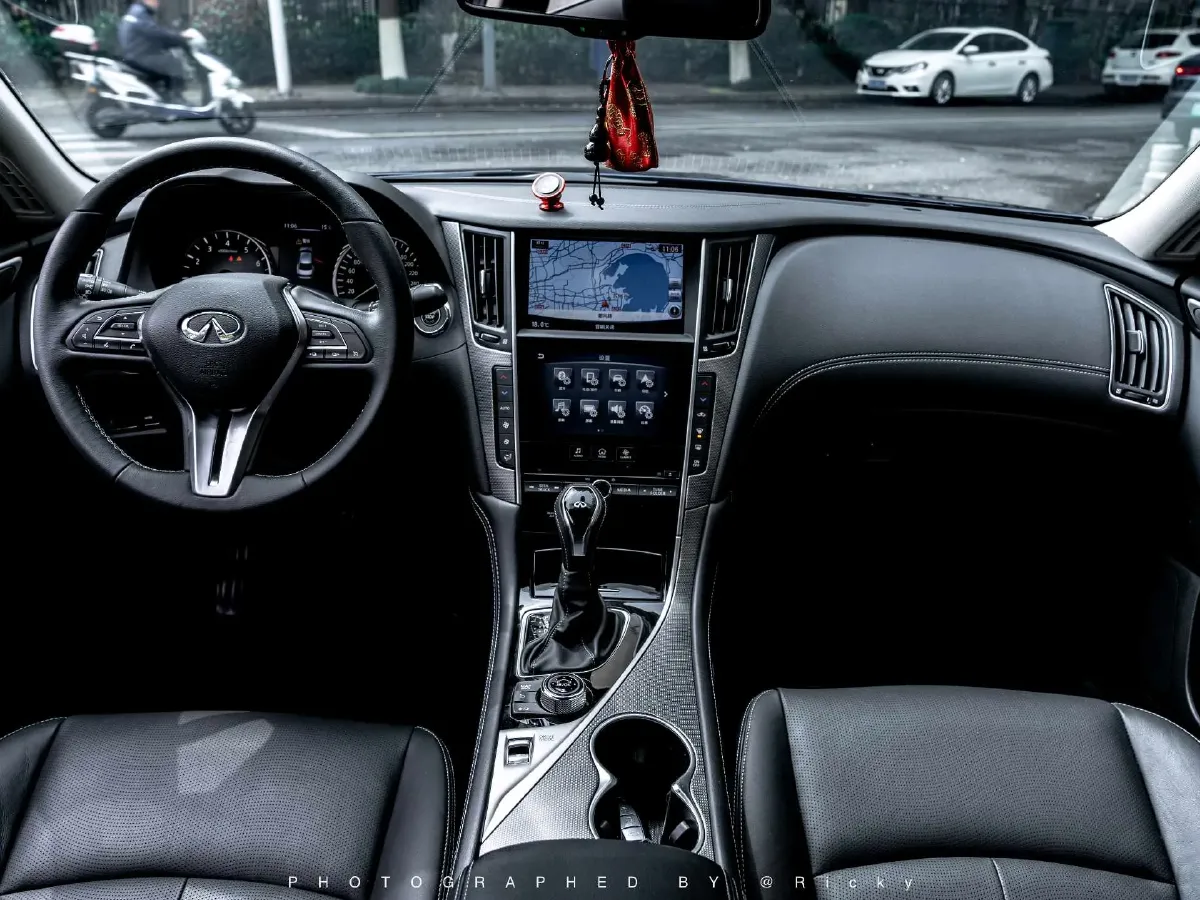 2018 Jeep Grand Commander 2.0T 265HP L4 9AT,autocango,china used car exporter,china ev exporter,chinese used car exporter,chinese used ev exporter