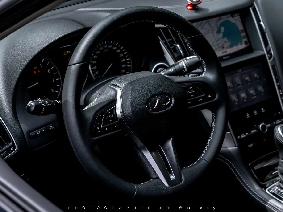 2018 Jeep Grand Commander 2.0T 265HP L4 9AT,autocango,china used car exporter,china ev exporter,chinese used car exporter,chinese used ev exporter