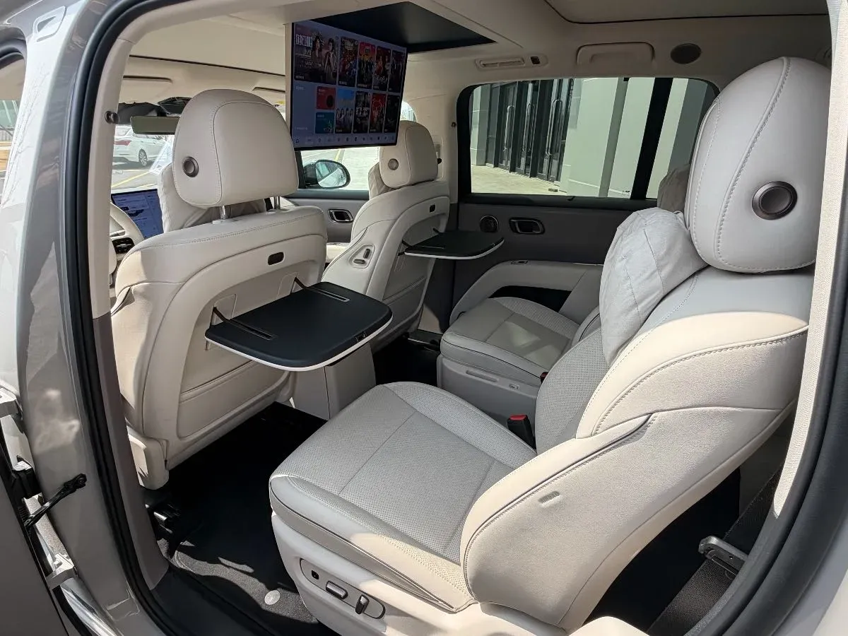 2025 Li i8 BEV,autocango,china used car exporter,china ev exporter,chinese used car exporter,chinese used ev exporter