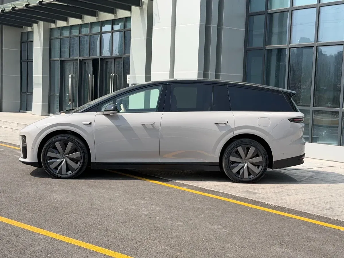 2025 Li i8 BEV,autocango,china used car exporter,china ev exporter,chinese used car exporter,chinese used ev exporter