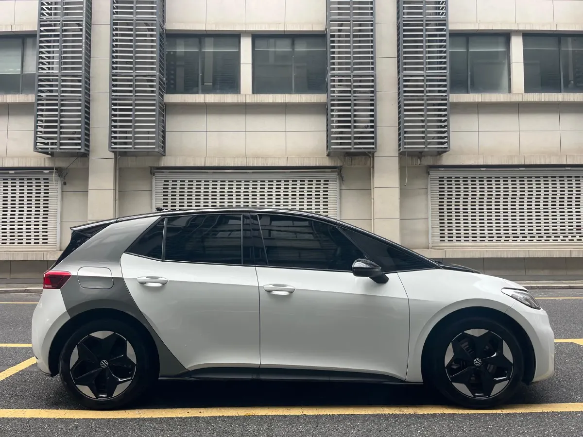 2025 MAXUS XinTu V80 2.0T 147HP L4 6AMT,autocango,china used car exporter,china ev exporter,chinese used car exporter,chinese used ev exporter