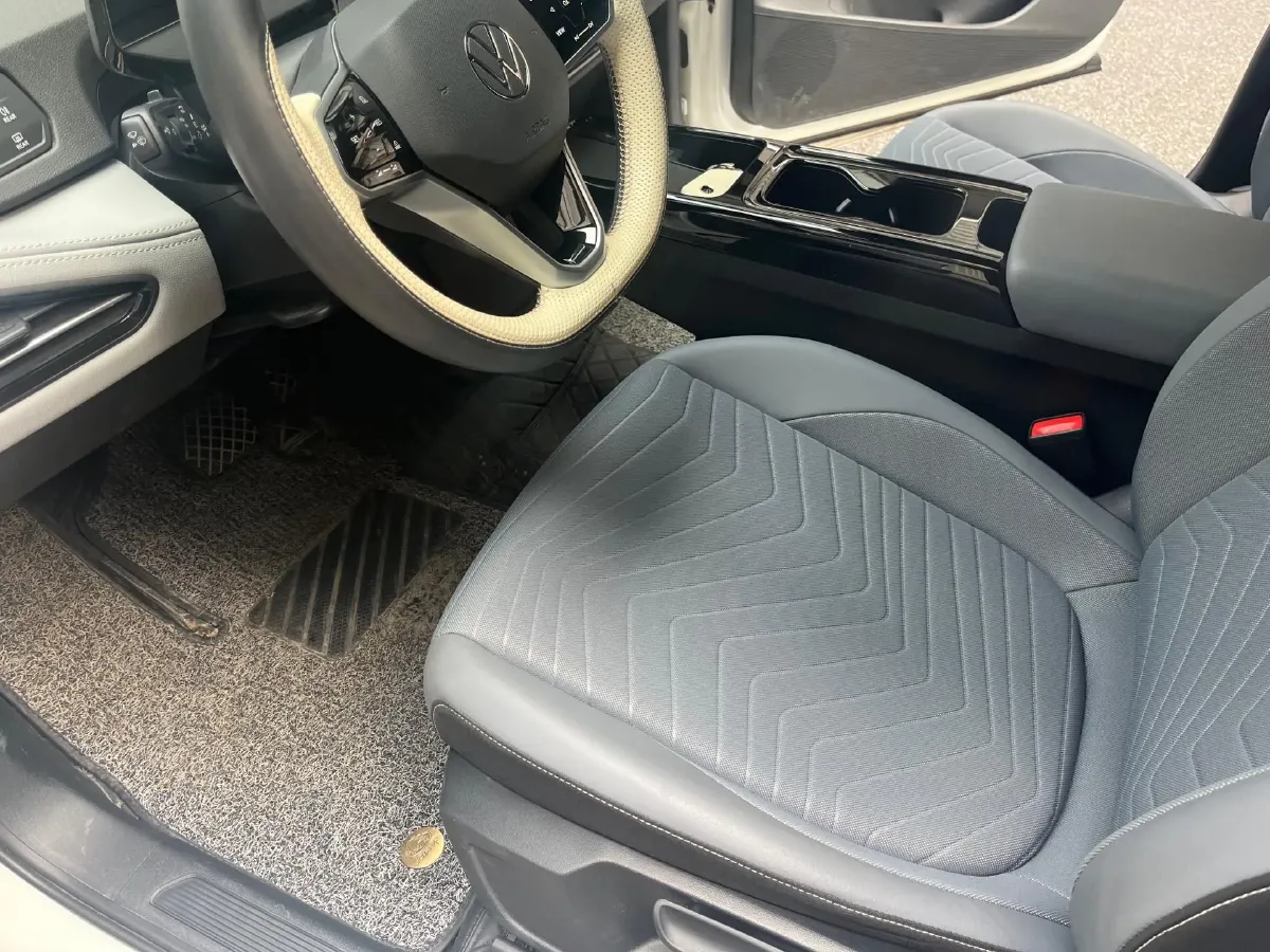 2025 MAXUS XinTu V80 2.0T 147HP L4 6AMT,autocango,china used car exporter,china ev exporter,chinese used car exporter,chinese used ev exporter