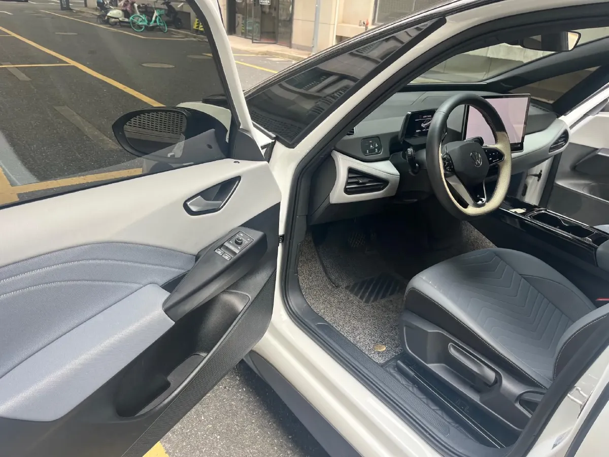 2025 MAXUS XinTu V80 2.0T 147HP L4 6AMT,autocango,china used car exporter,china ev exporter,chinese used car exporter,chinese used ev exporter