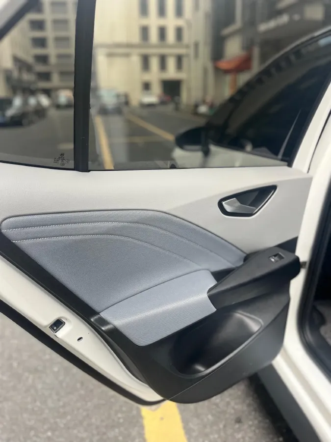 2025 MAXUS XinTu V80 2.0T 147HP L4 6AMT,autocango,china used car exporter,china ev exporter,chinese used car exporter,chinese used ev exporter