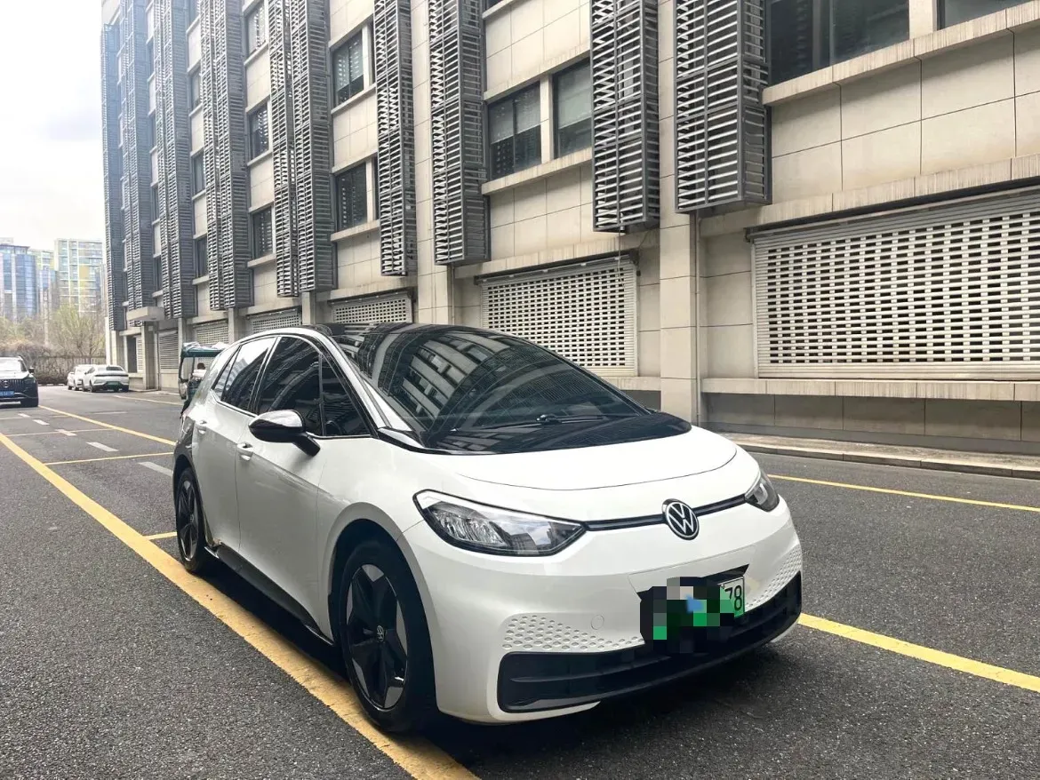 2025 MAXUS XinTu V80 2.0T 147HP L4 6AMT,autocango,china used car exporter,china ev exporter,chinese used car exporter,chinese used ev exporter