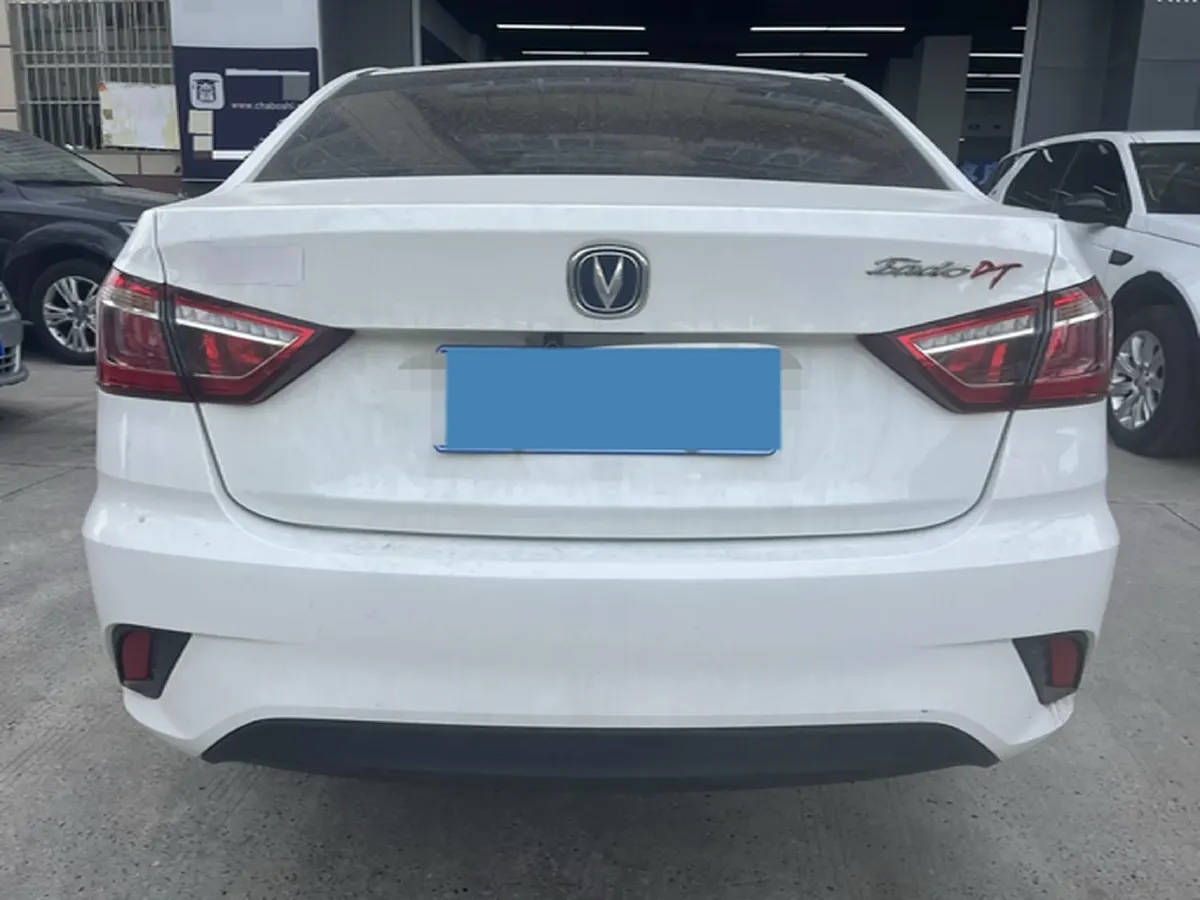 2019 ChangAn Eado DT 1.6L 125HP L4 5MT,autocango,china used car exporter,china ev exporter,chinese used car exporter,chinese used ev exporter