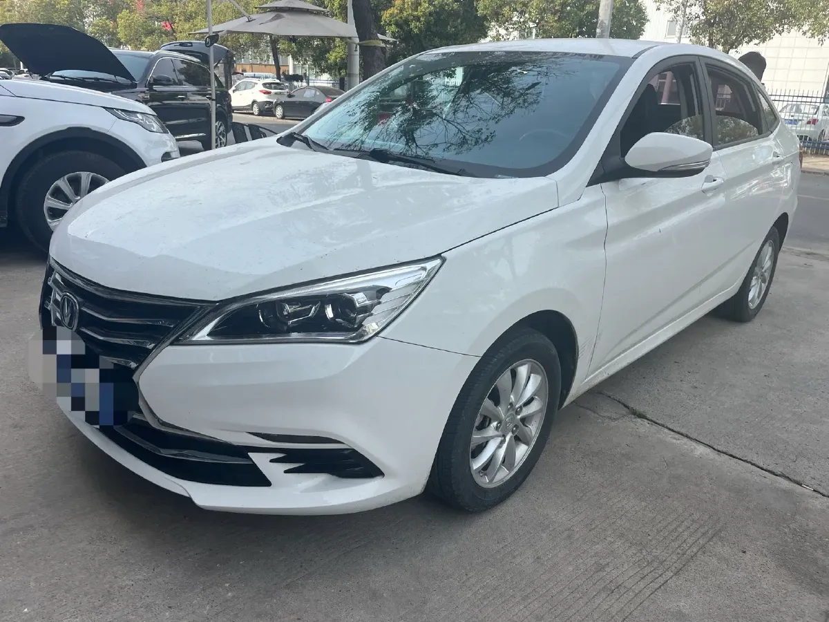 2019 ChangAn Eado DT 1.6L 125HP L4 5MT,autocango,china used car exporter,china ev exporter,chinese used car exporter,chinese used ev exporter