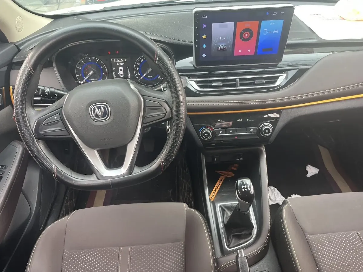 2019 ChangAn Eado DT 1.6L 125HP L4 5MT,autocango,china used car exporter,china ev exporter,chinese used car exporter,chinese used ev exporter