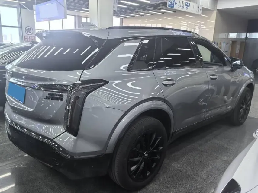 2026 Cadillac XT5 2.0T 237HP L4 9AT,autocango,china used car exporter,china ev exporter,chinese used car exporter,chinese used ev exporter