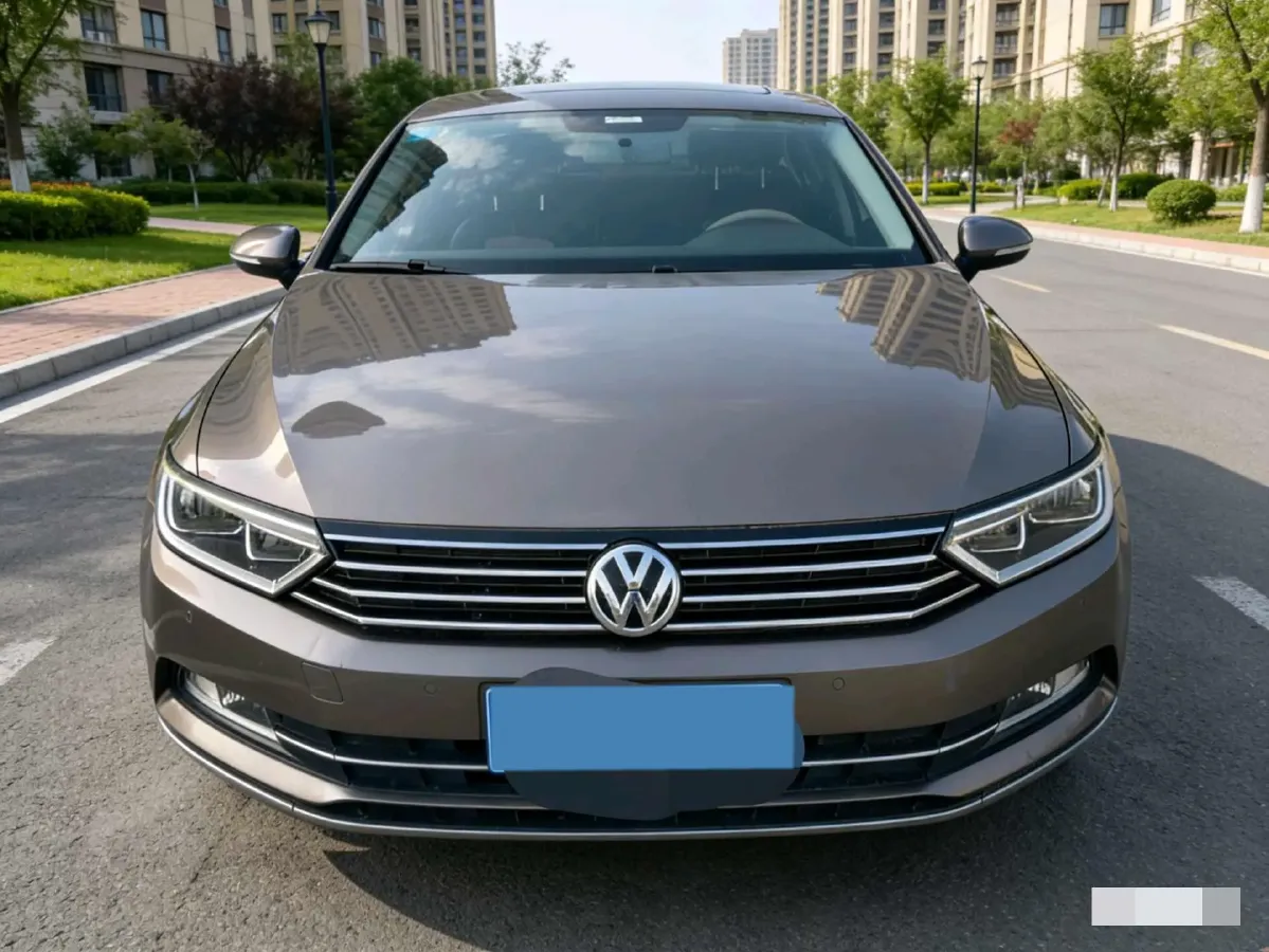2018 Volkswagen Magotan 1.8T 180HP L4 7DCT,autocango,china used car exporter,china ev exporter,chinese used car exporter,chinese used ev exporter