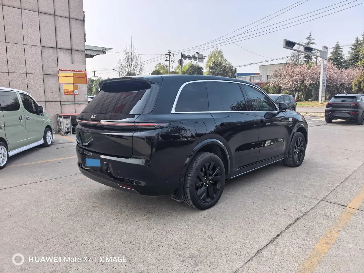 2023 Li L8 Range Extended 154HP REEV 40.9KWH,autocango,china used car exporter,china ev exporter,chinese used car exporter,chinese used ev exporter