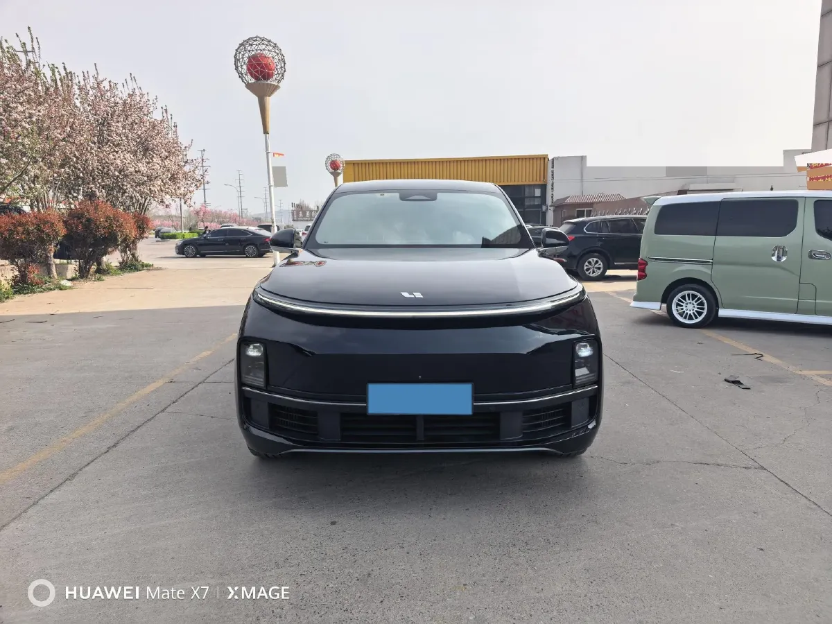 2023 Li L8 Range Extended 154HP REEV 40.9KWH,autocango,china used car exporter,china ev exporter,chinese used car exporter,chinese used ev exporter