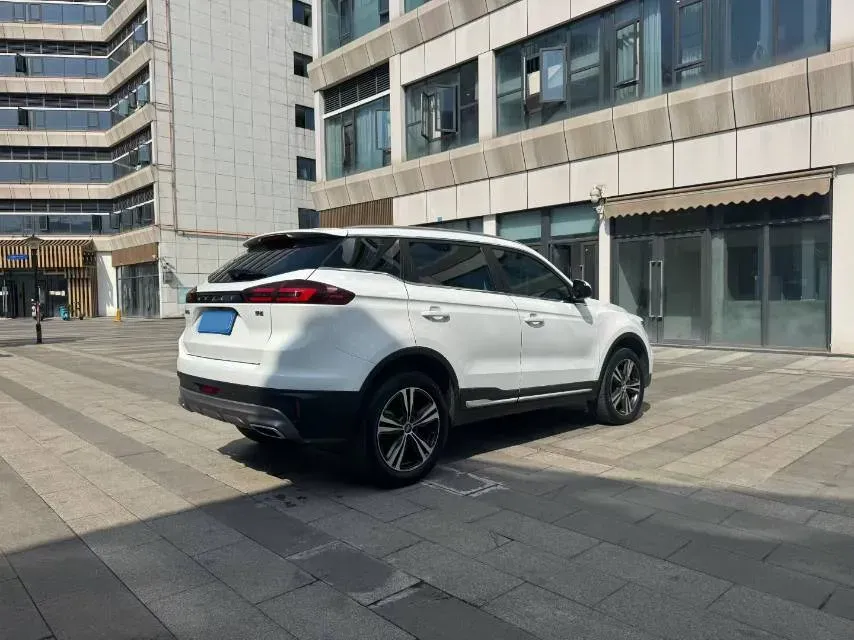 2022 Geely Azkarra 1.8T 184HP L4 7DCT,autocango,china used car exporter,china ev exporter,chinese used car exporter,chinese used ev exporter