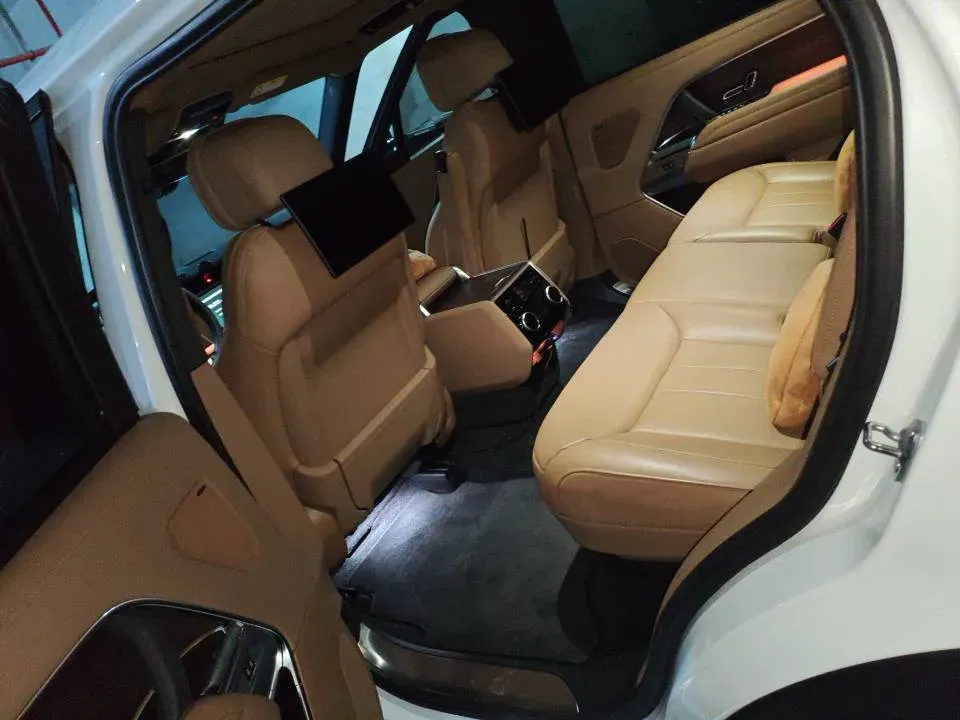 2023 Land Rover Range Rover 3.0T 400HP L6 8AT,autocango,china used car exporter,china ev exporter,chinese used car exporter,chinese used ev exporter