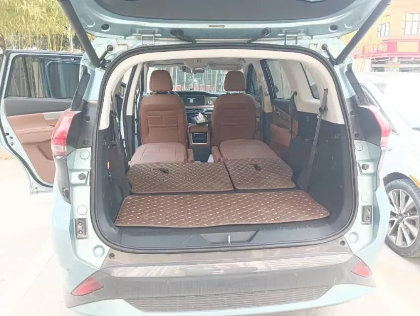 2020 HaiMa 7X 1.6T 195HP L4 6AT,autocango,china used car exporter,china ev exporter,chinese used car exporter,chinese used ev exporter