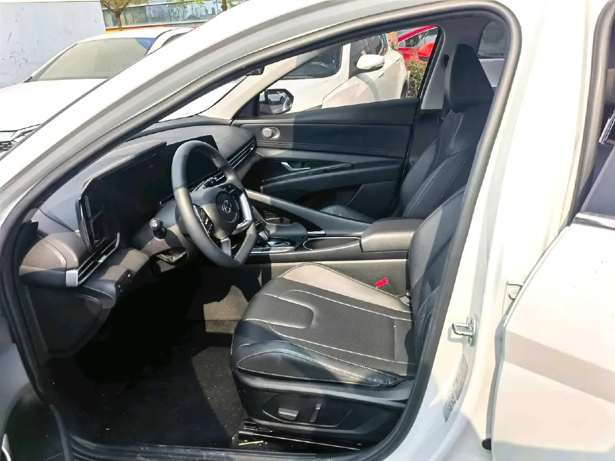 2022 Hyundai Elantra 1.5L 115HP L4 CVT,autocango,china used car exporter,china ev exporter,chinese used car exporter,chinese used ev exporter