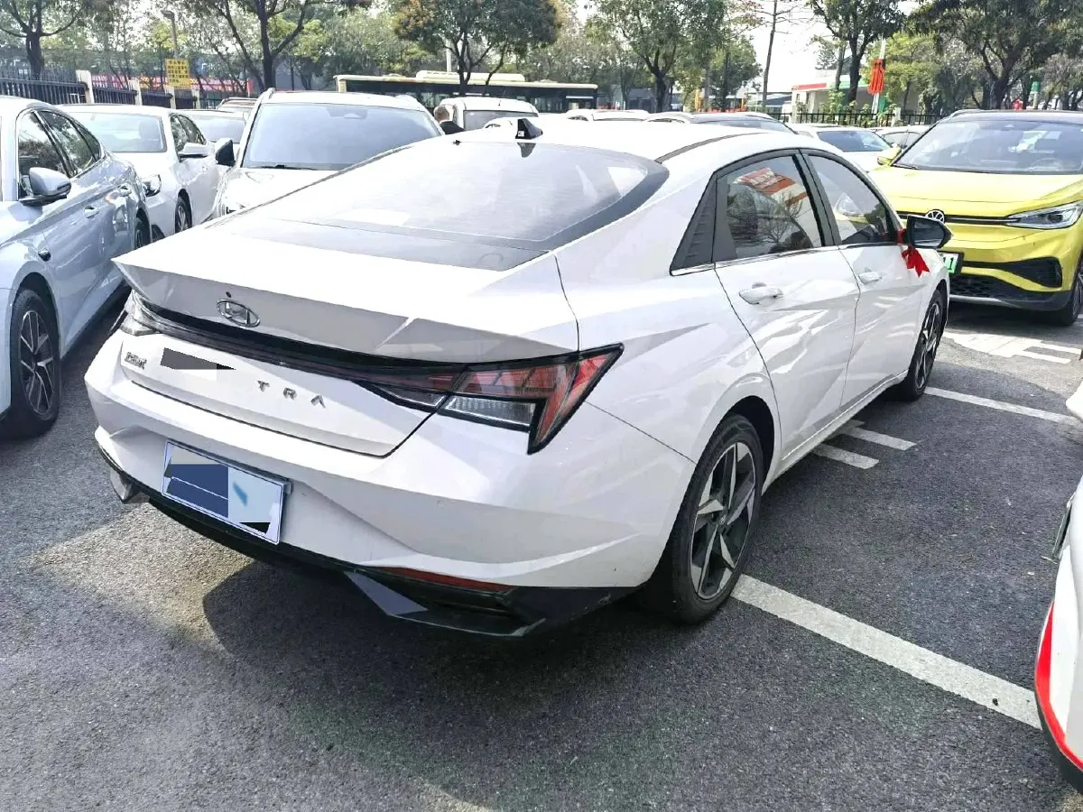 2022 Hyundai Elantra 1.5L 115HP L4 CVT,autocango,china used car exporter,china ev exporter,chinese used car exporter,chinese used ev exporter