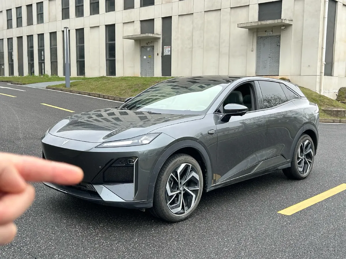 2024 JAC Refine RefineRF8 2.0T 253HP L4 8AT,autocango,china used car exporter,china ev exporter,chinese used car exporter,chinese used ev exporter