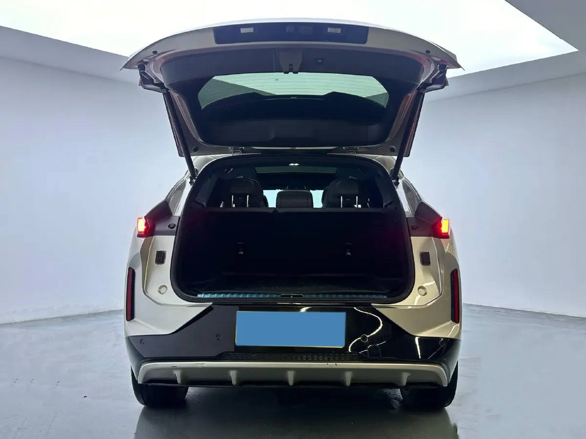 2023 LYNK&CO 08 EM-P 1.5T 163HP L4 3DHT PHEV 21.2KWH,autocango,china used car exporter,china ev exporter,chinese used car exporter,chinese used ev exporter