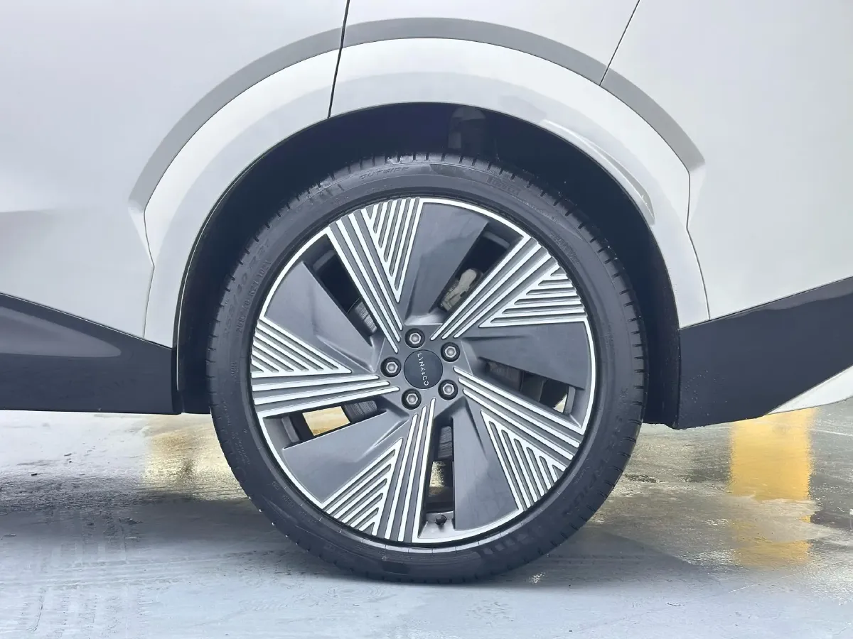 2023 LYNK&CO 08 EM-P 1.5T 163HP L4 3DHT PHEV 21.2KWH,autocango,china used car exporter,china ev exporter,chinese used car exporter,chinese used ev exporter