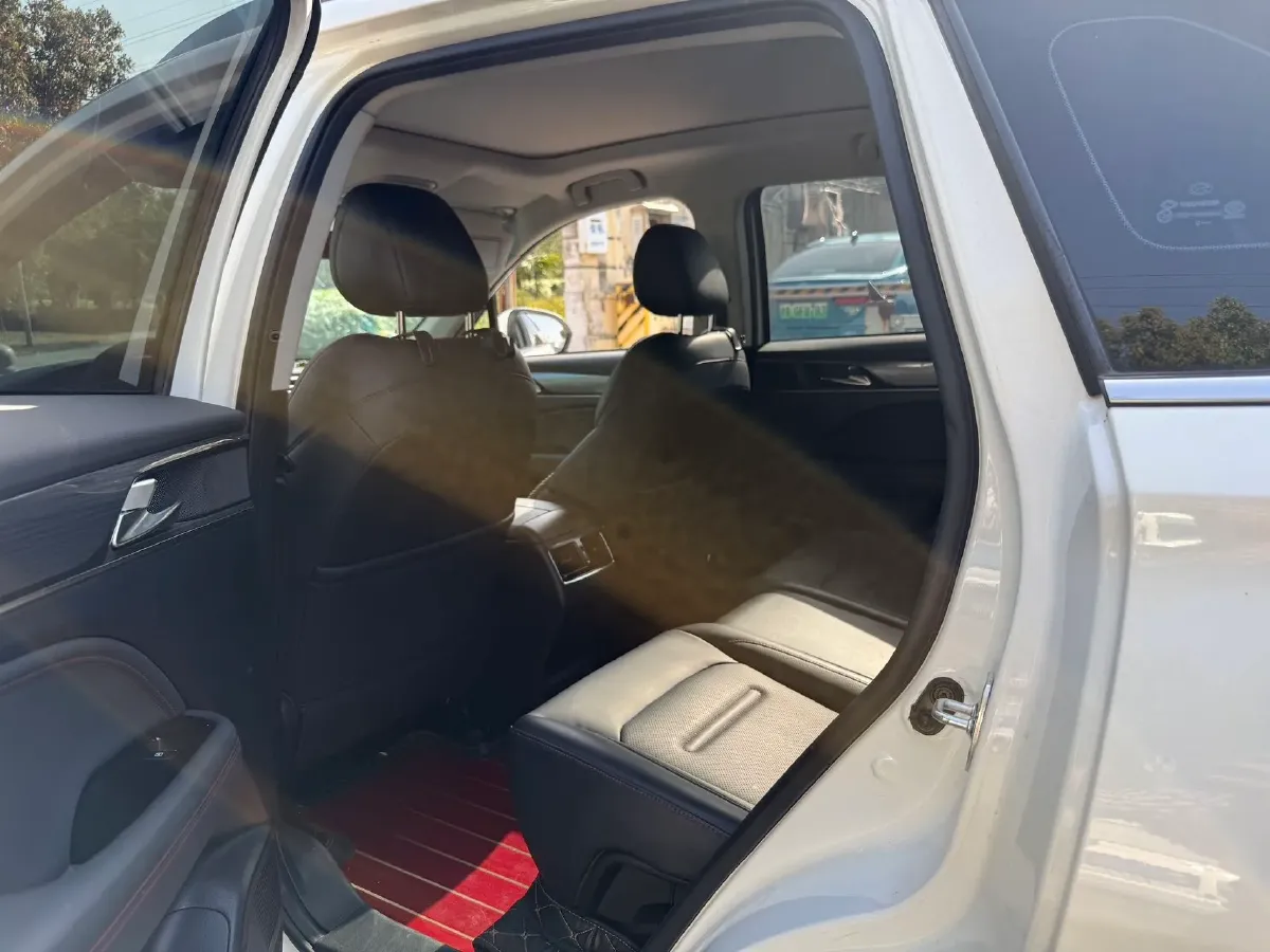 2021 GAC Trumpchi GS4 Plus 2.0T 252HP L4 6AT,autocango,china used car exporter,china ev exporter,chinese used car exporter,chinese used ev exporter