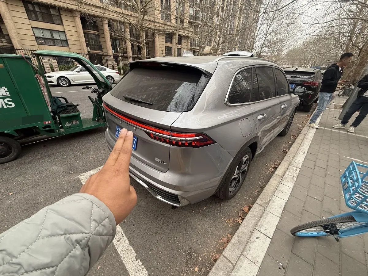 2021 Geely Monjaro 2.0T 218HP L4 7DCT,autocango,china used car exporter,china ev exporter,chinese used car exporter,chinese used ev exporter