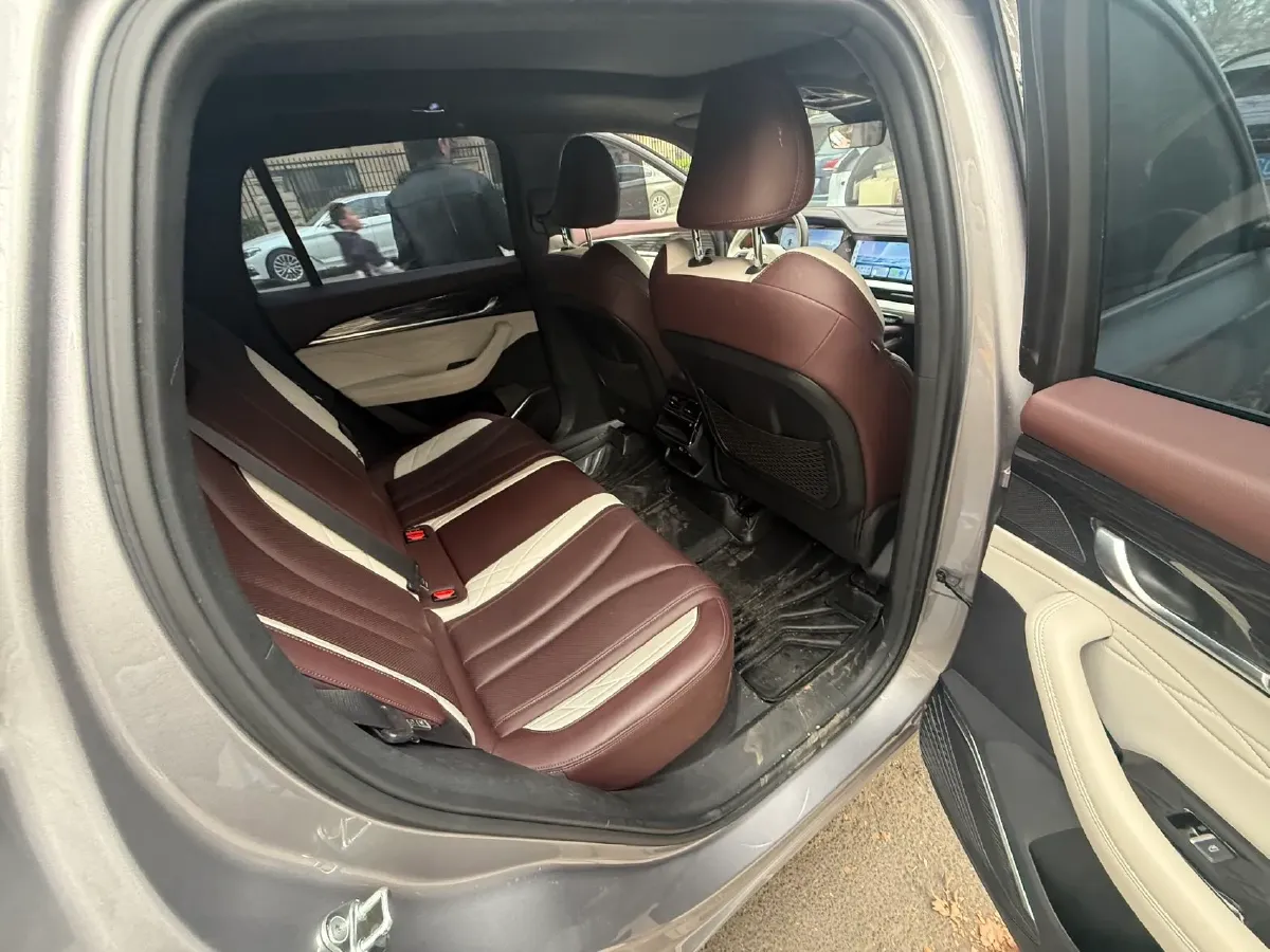 2021 Geely Monjaro 2.0T 218HP L4 7DCT,autocango,china used car exporter,china ev exporter,chinese used car exporter,chinese used ev exporter