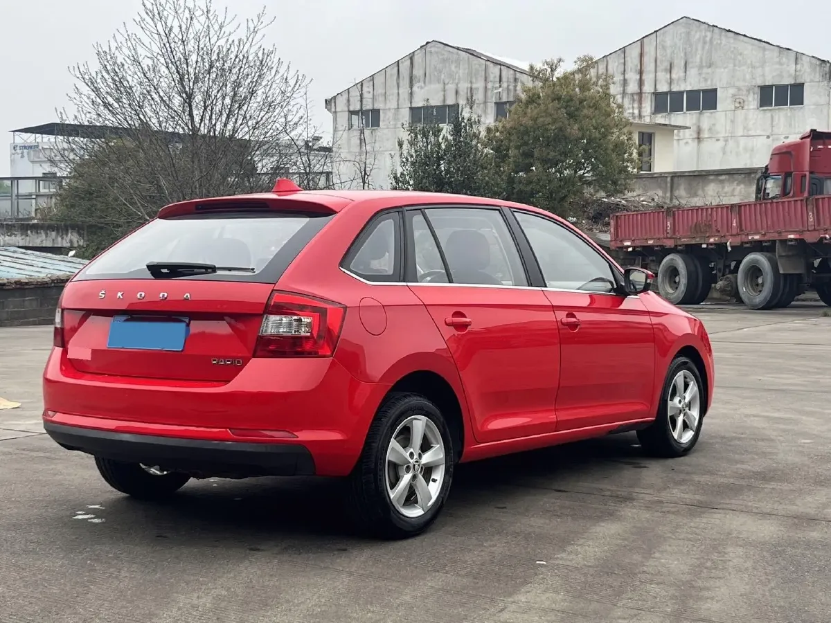2019 Skoda Rapid Spaceback 1.5L 110HP L4 6AT,autocango,china used car exporter,china ev exporter,chinese used car exporter,chinese used ev exporter