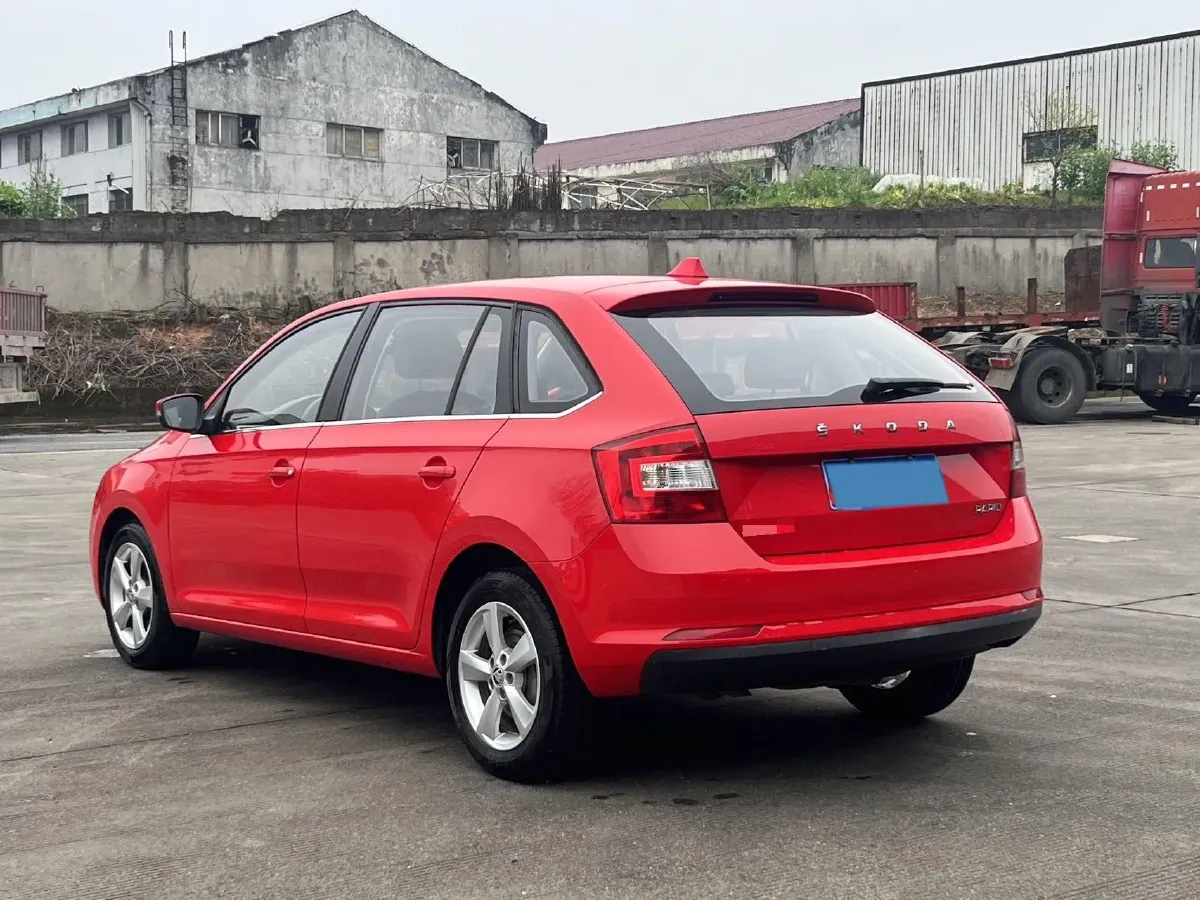 2019 Skoda Rapid Spaceback 1.5L 110HP L4 6AT,autocango,china used car exporter,china ev exporter,chinese used car exporter,chinese used ev exporter