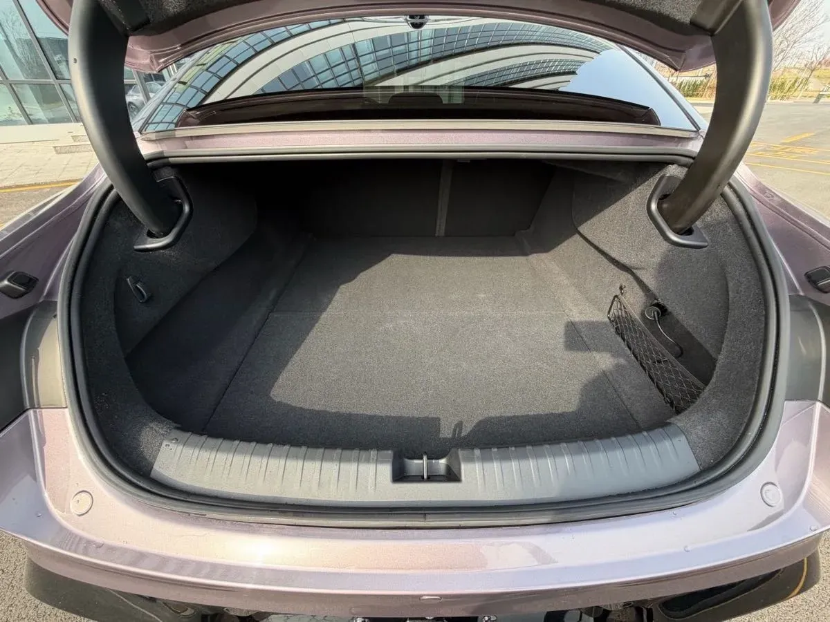 2024 MI SU7 BEV 94.3KWH,autocango,china used car exporter,china ev exporter,chinese used car exporter,chinese used ev exporter