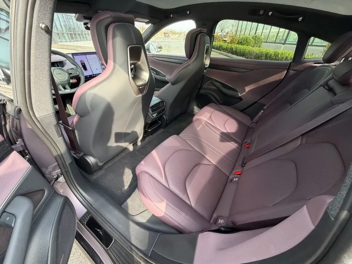 2024 MI SU7 BEV 94.3KWH,autocango,china used car exporter,china ev exporter,chinese used car exporter,chinese used ev exporter