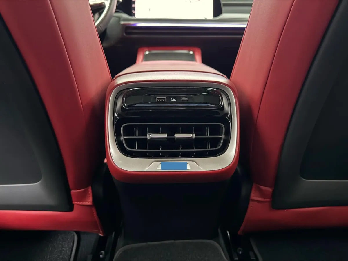 2023 Xpeng P7 BEV 86.2KWH,autocango,china used car exporter,china ev exporter,chinese used car exporter,chinese used ev exporter