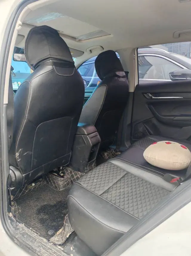 2021 Skoda Kamiq 1.5L 112HP L4 6AT,autocango,china used car exporter,china ev exporter,chinese used car exporter,chinese used ev exporter