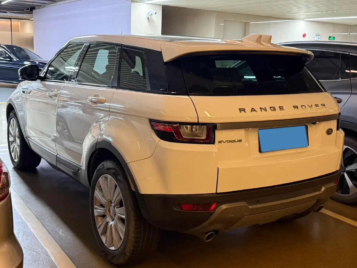 2018 Land Rover Range Rover Evoque 2.0T 241HP L4 9AT,autocango,china used car exporter,china ev exporter,chinese used car exporter,chinese used ev exporter