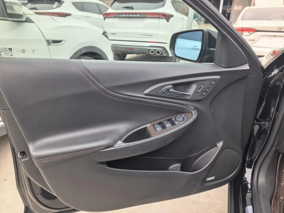 2019 Chevrolet Malibu XL 2.0T 241HP L4 9AT,autocango,china used car exporter,china ev exporter,chinese used car exporter,chinese used ev exporter