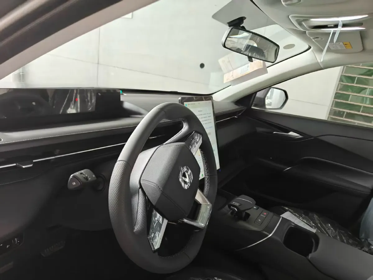 2025 ChangAn Eado 1.5T 192HP L4 7DCT,autocango,china used car exporter,china ev exporter,chinese used car exporter,chinese used ev exporter