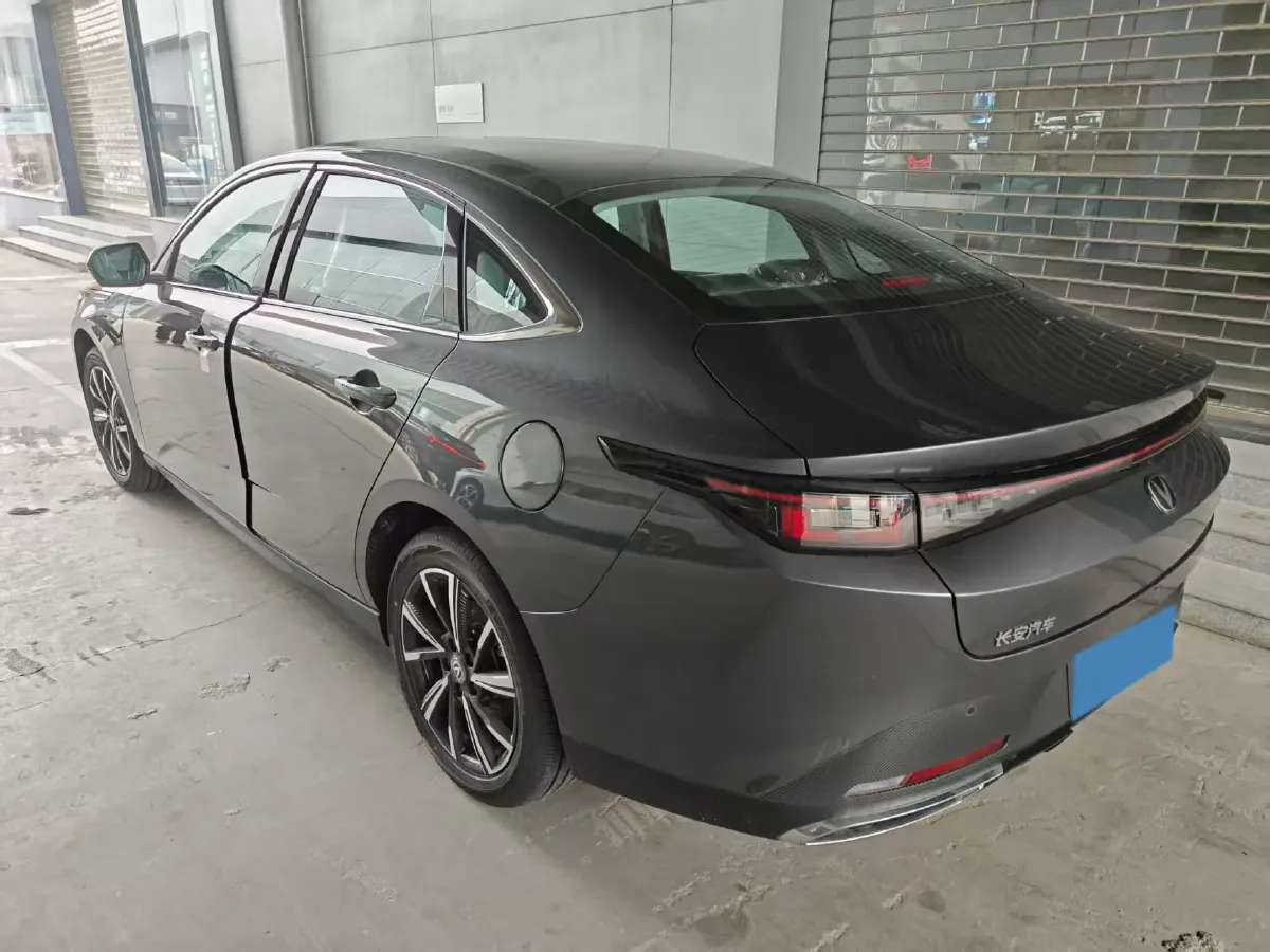 2025 ChangAn Eado 1.5T 192HP L4 7DCT,autocango,china used car exporter,china ev exporter,chinese used car exporter,chinese used ev exporter