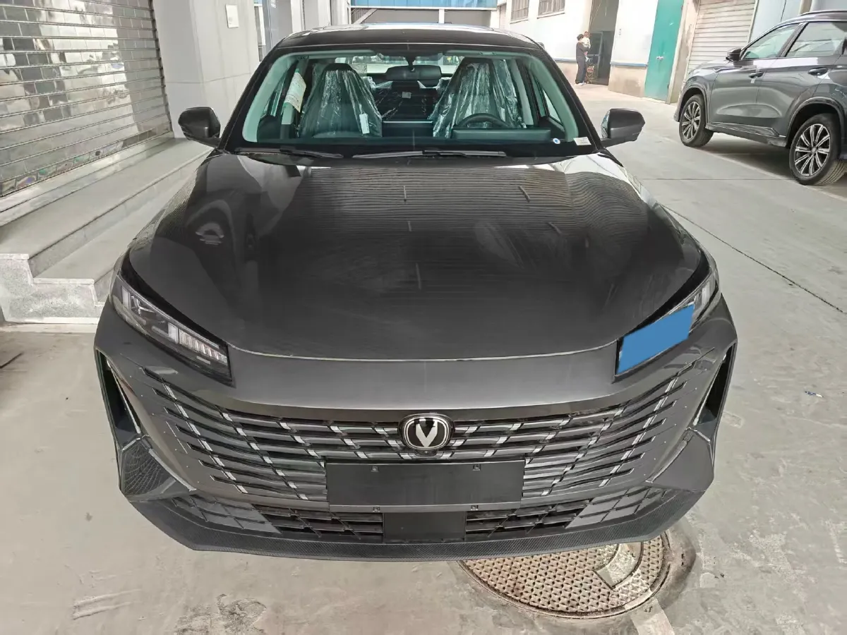 2025 ChangAn Eado 1.5T 192HP L4 7DCT,autocango,china used car exporter,china ev exporter,chinese used car exporter,chinese used ev exporter