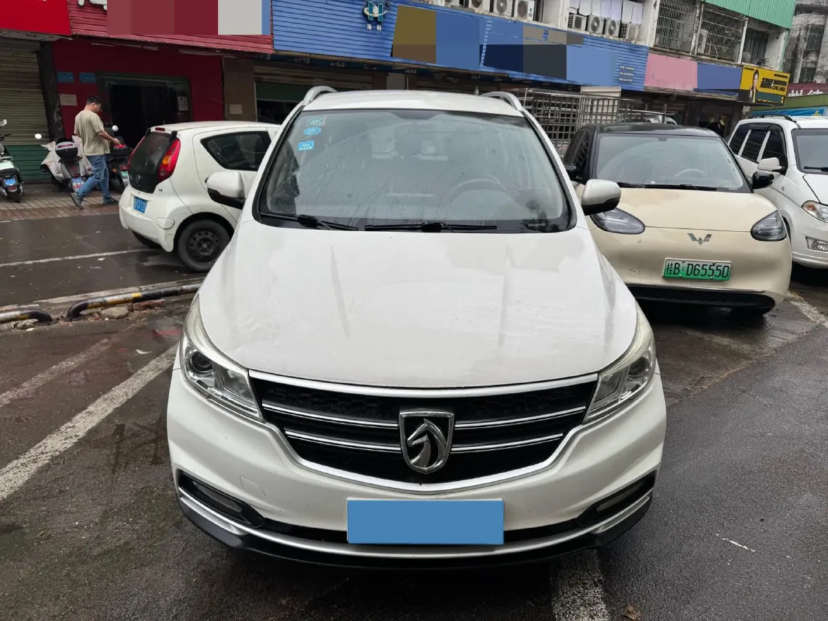 2019 BaoJun 730 1.5T 151HP L4 CVT,autocango,china used car exporter,china ev exporter,chinese used car exporter,chinese used ev exporter