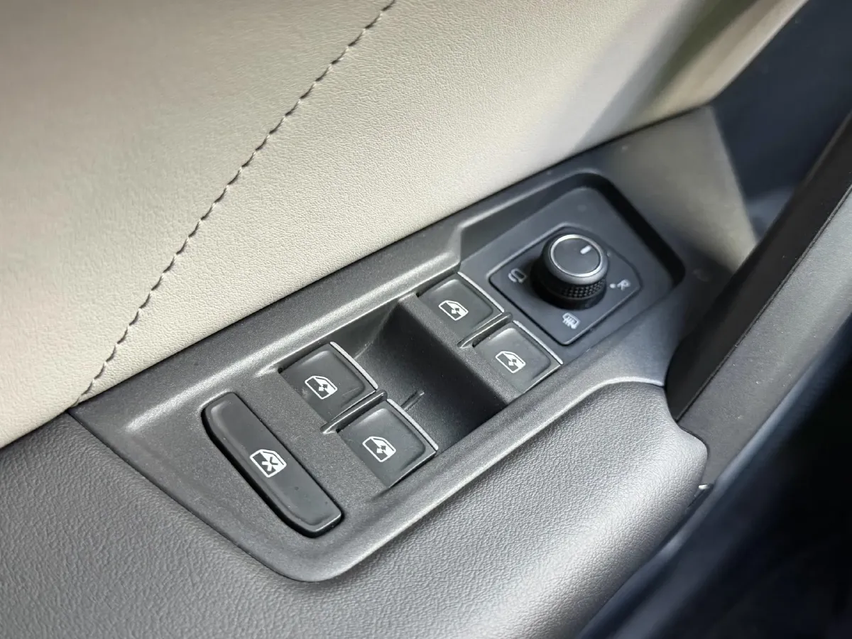 2023 Volkswagen Tayron 1.4T 150HP L4 7DCT,autocango,china used car exporter,china ev exporter,chinese used car exporter,chinese used ev exporter