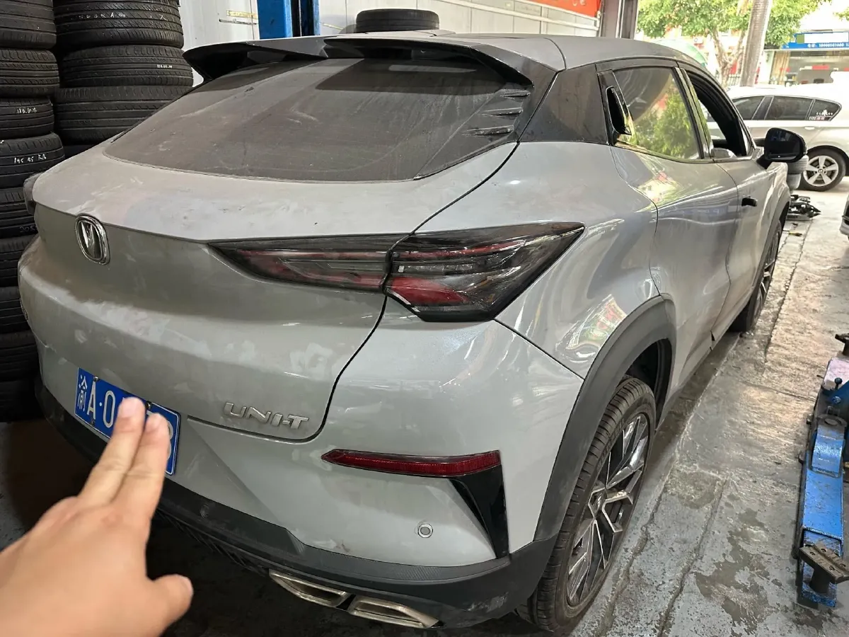 2022 ChangAn UNI-T 1.5T 188HP L4 7DCT,autocango,china used car exporter,china ev exporter,chinese used car exporter,chinese used ev exporter