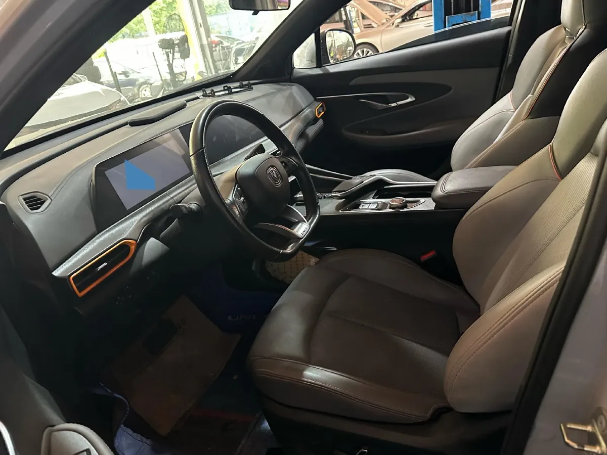 2022 ChangAn UNI-T 1.5T 188HP L4 7DCT,autocango,china used car exporter,china ev exporter,chinese used car exporter,chinese used ev exporter