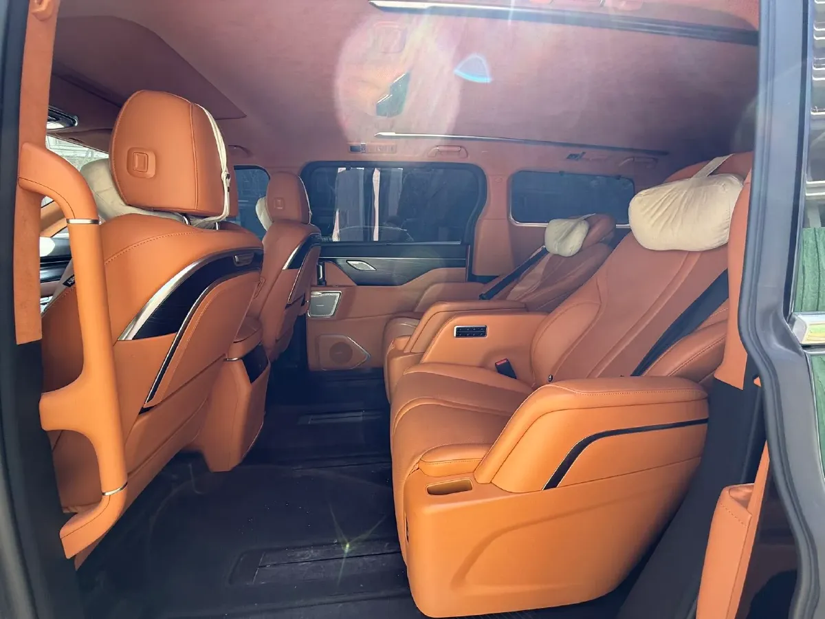 2024 Voyah ZhuiGuang 1.5T 136HP L4 PHEV 43KWH,autocango,china used car exporter,china ev exporter,chinese used car exporter,chinese used ev exporter