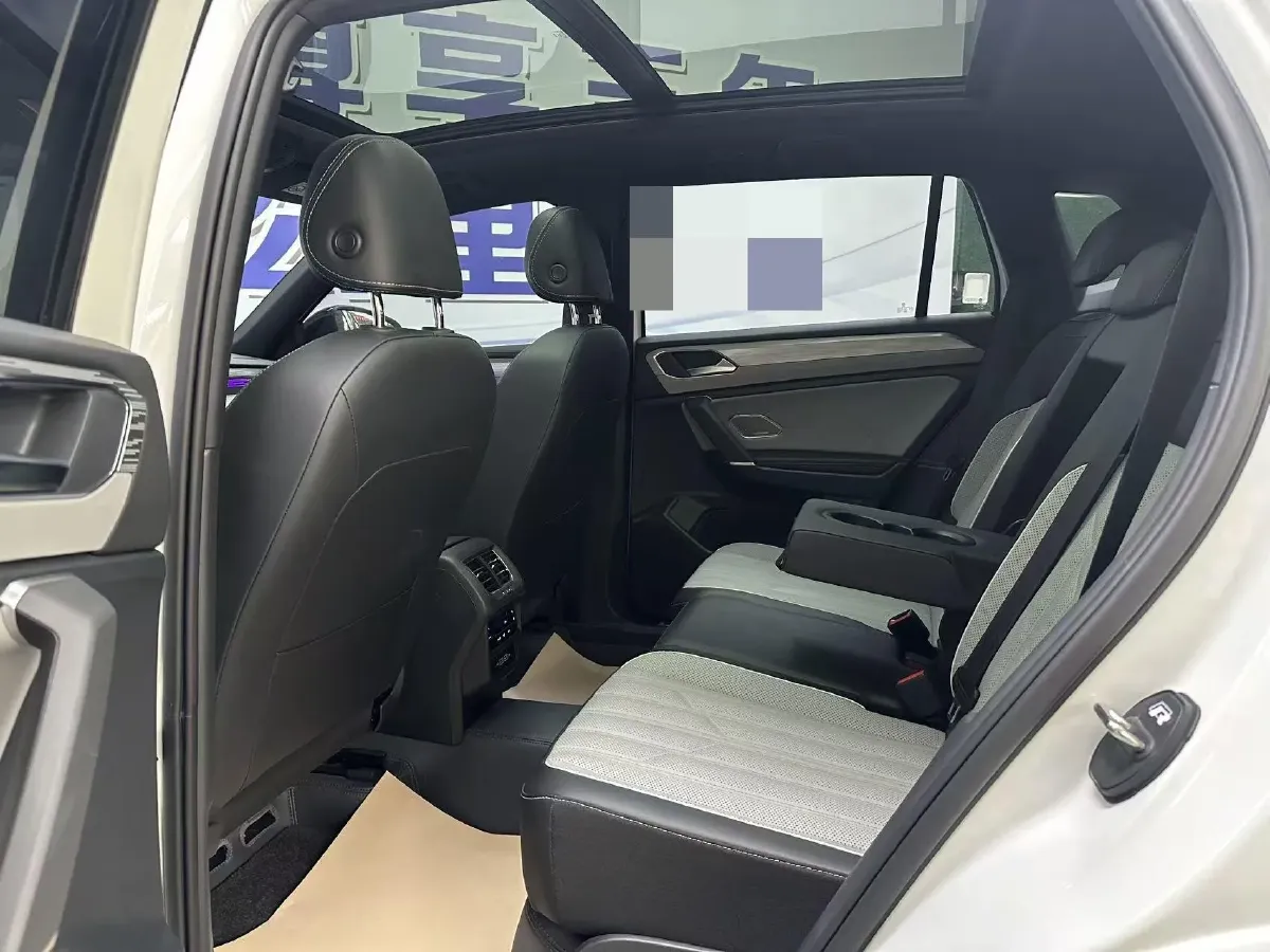 2023 Volkswagen Tayron 2.0T 220HP L4 7DCT,autocango,china used car exporter,china ev exporter,chinese used car exporter,chinese used ev exporter