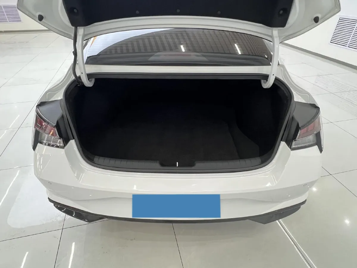 2022 Hyundai Elantra 1.5L 115HP L4 CVT,autocango,china used car exporter,china ev exporter,chinese used car exporter,chinese used ev exporter