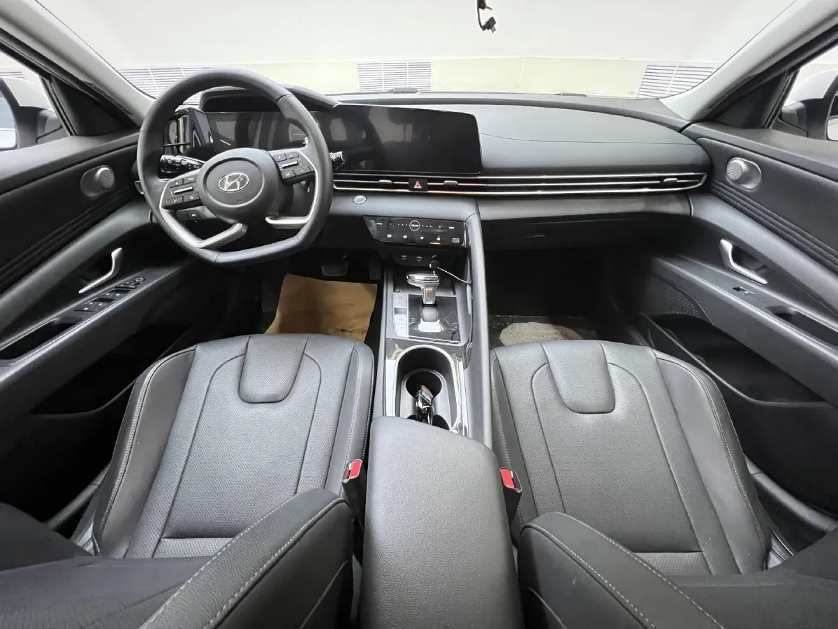 2022 Hyundai Elantra 1.5L 115HP L4 CVT,autocango,china used car exporter,china ev exporter,chinese used car exporter,chinese used ev exporter