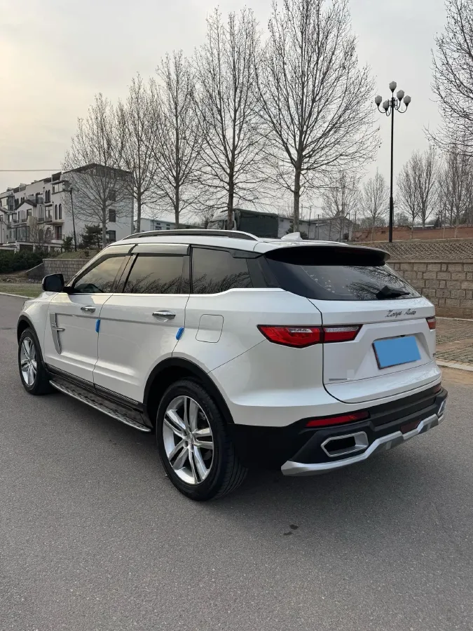 2017 Zotye T700 1.8T 177HP L4 6DCT,autocango,china used car exporter,china ev exporter,chinese used car exporter,chinese used ev exporter